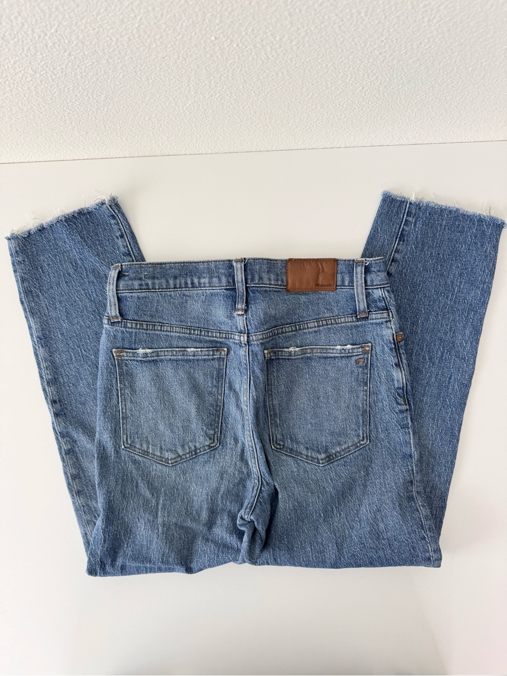Madewell Classic Straight Jeans High Rise Cropped Raw Hem Blue Size 26 AA596
